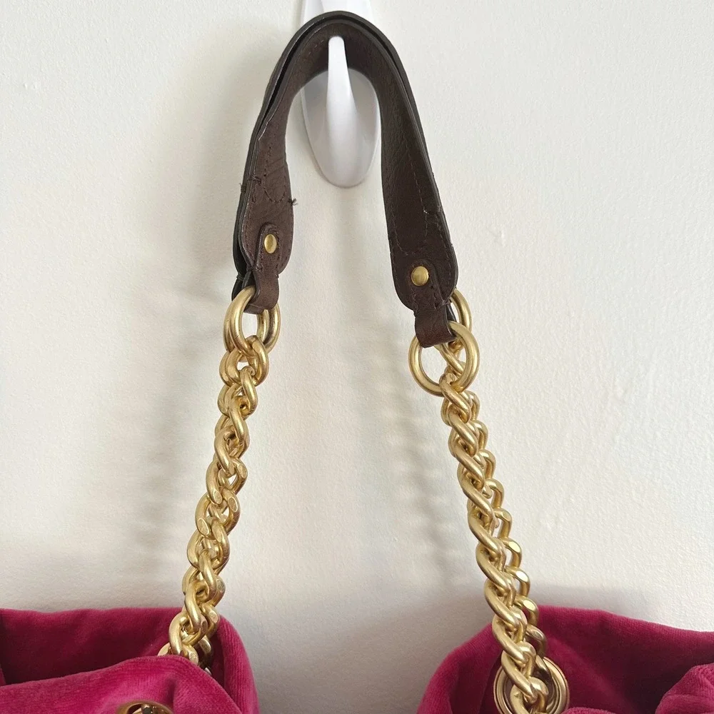 VTG Juicy Couture Pink/Gold Velour Daydreamer Shoulder Bag Y2K 2010 Crest Charm